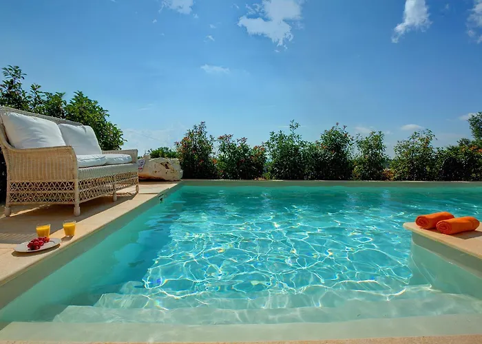 Kteni Ideales Mousata